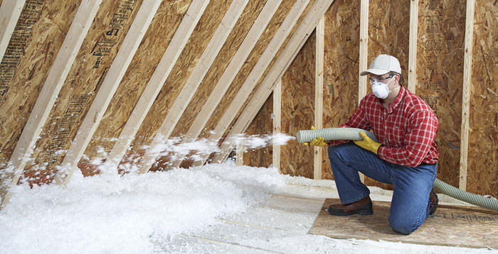 Spray Foam Vs Blown In Insulation What S Better For Your Home Gownsbit