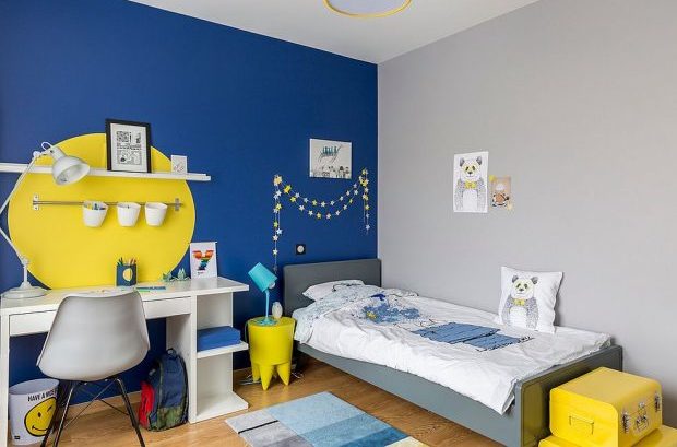 blue and yellow child room decor
